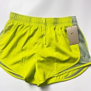 Nike Women’s Sporty Athletic Gym Wear Running  Dri-FIT Tempo Shorts  Size S